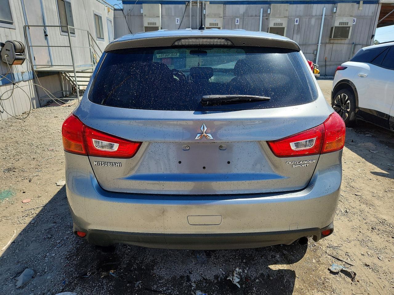 2014 MITSUBISHI OUTLANDER 4D 2WD — Фото 6 из 14
