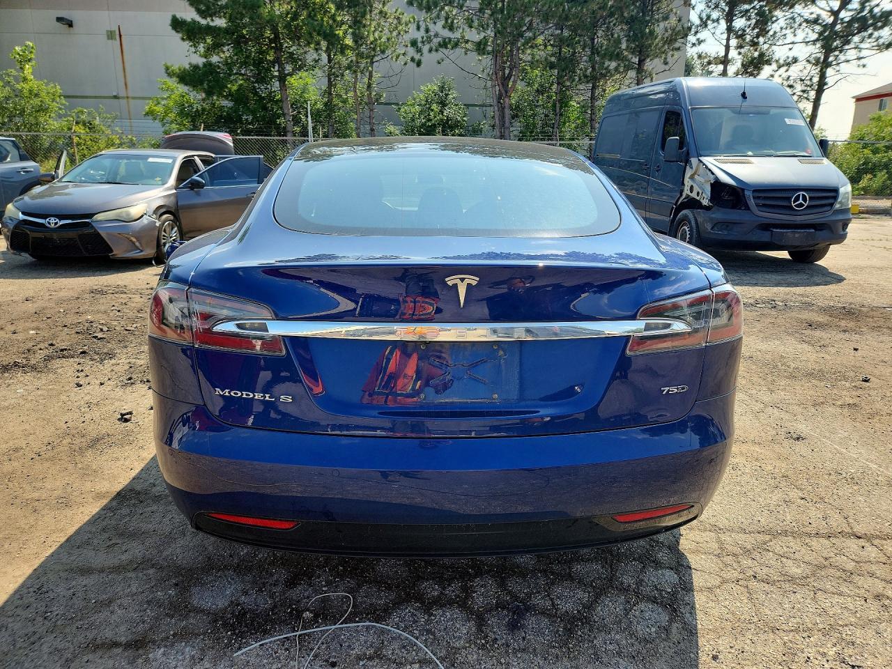 2017 TESLA MODEL S — Фото 6 из 12