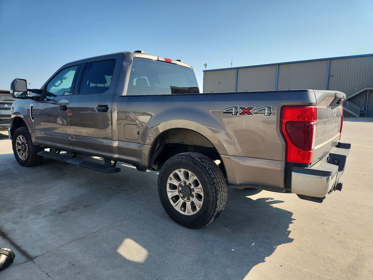 2022 FORD F250 SUPER DUTY — Фото 2 из 12