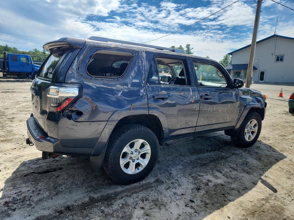 2017 TOYOTA 4RUNNER SR5 PREMIUM — Фото 3 из 12
