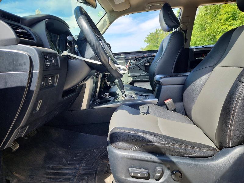 2017 TOYOTA 4RUNNER SR5 PREMIUM — Фото 7 из 12