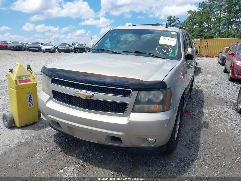 1GNMCBE35AR215255 2010 CHEVROLET TAHOE photo no. 2