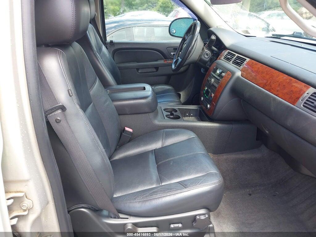 1GNMCBE35AR215255 2010 CHEVROLET TAHOE photo no. 5