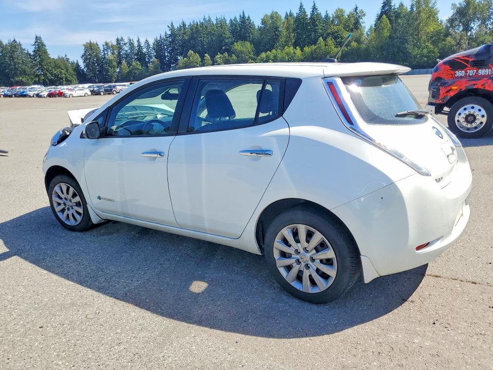 2014 NISSAN LEAF S — Фото 2 из 14