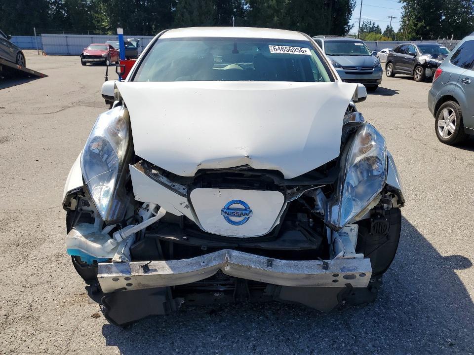 2014 NISSAN LEAF S — Фото 5 из 14
