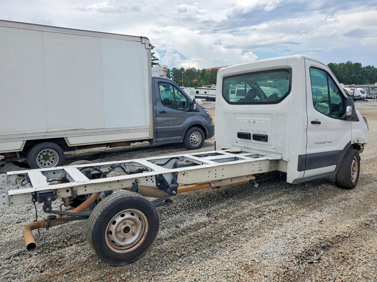 2022 FORD TRANSIT T-350 — Фото 3 из 13