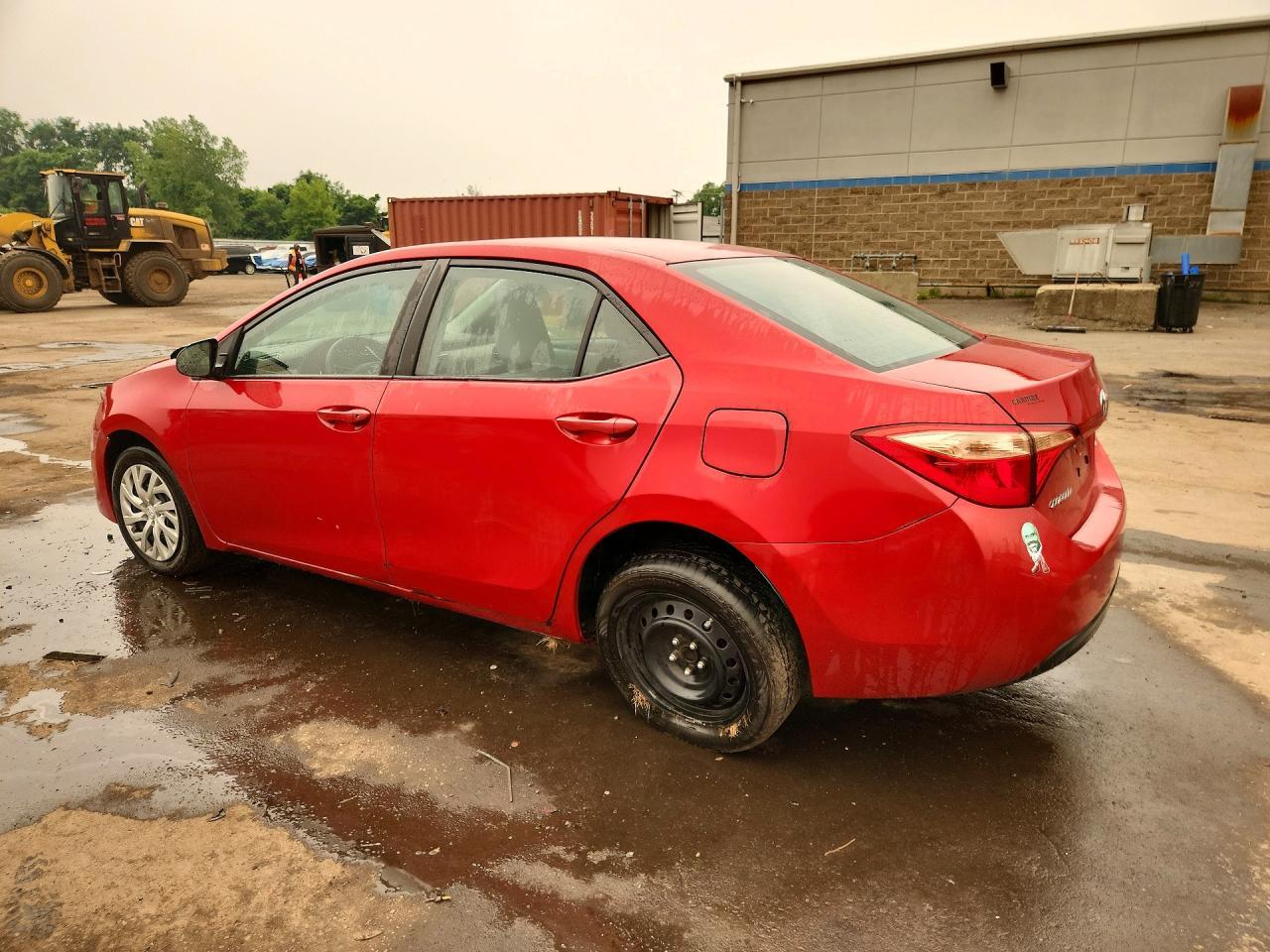 2017 TOYOTA COROLLA LE — Фото 2 из 12