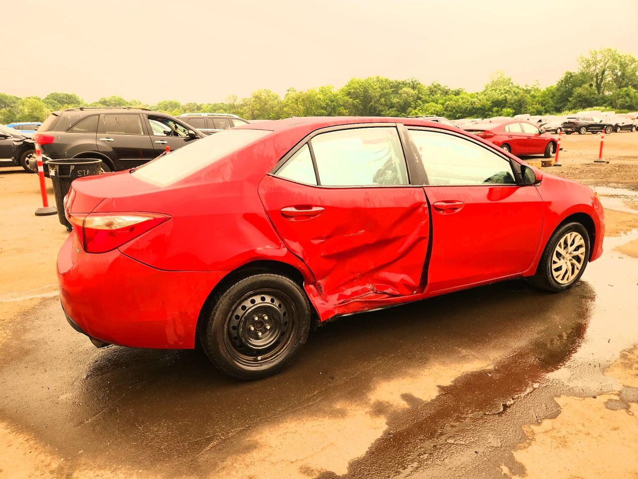 2017 TOYOTA COROLLA LE — Фото 3 из 12