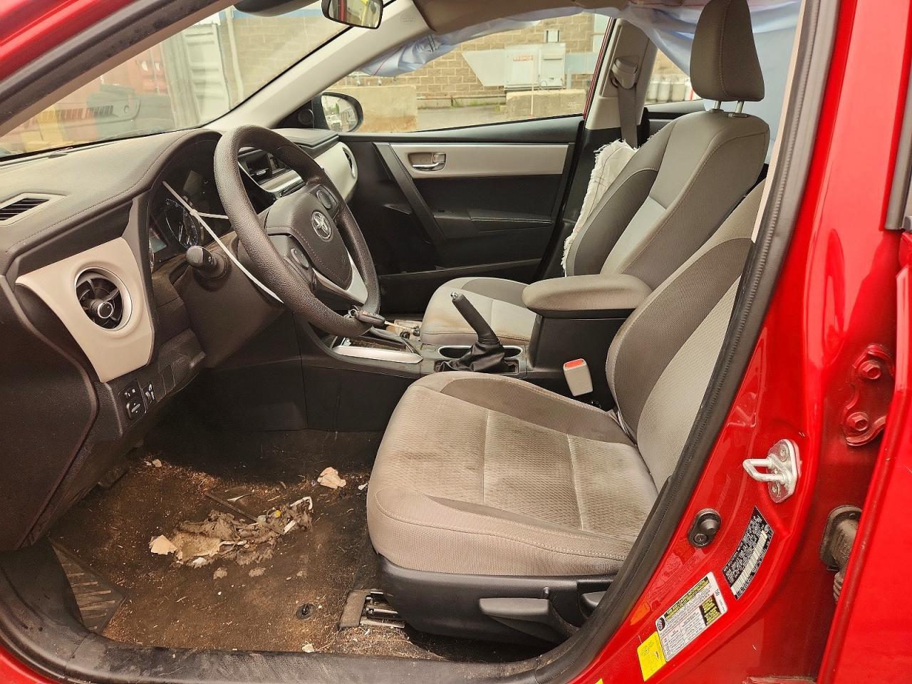 2017 TOYOTA COROLLA LE — Фото 7 из 12