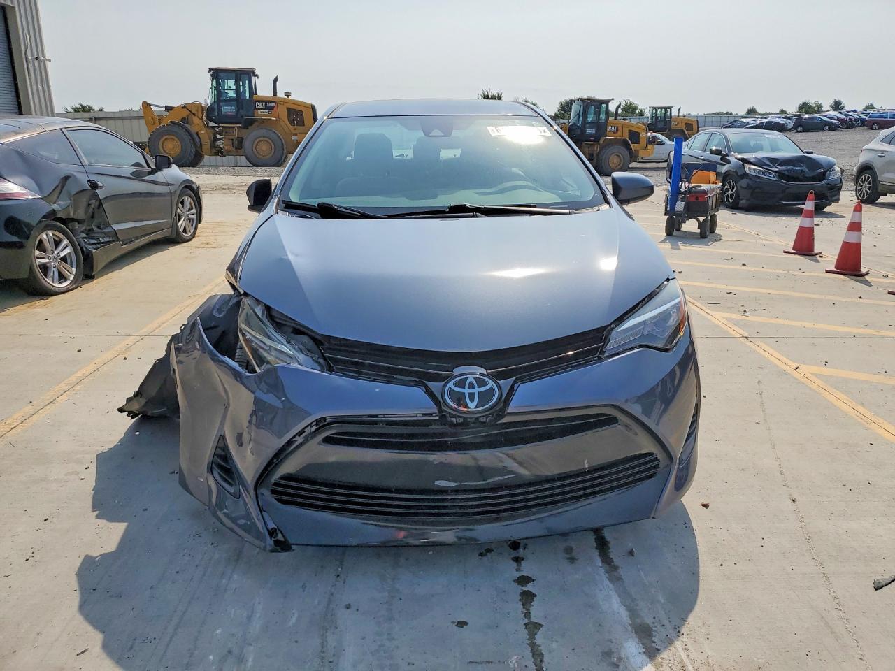2T1BURHEXHC828270 2017 TOYOTA COROLLA photo no. 5