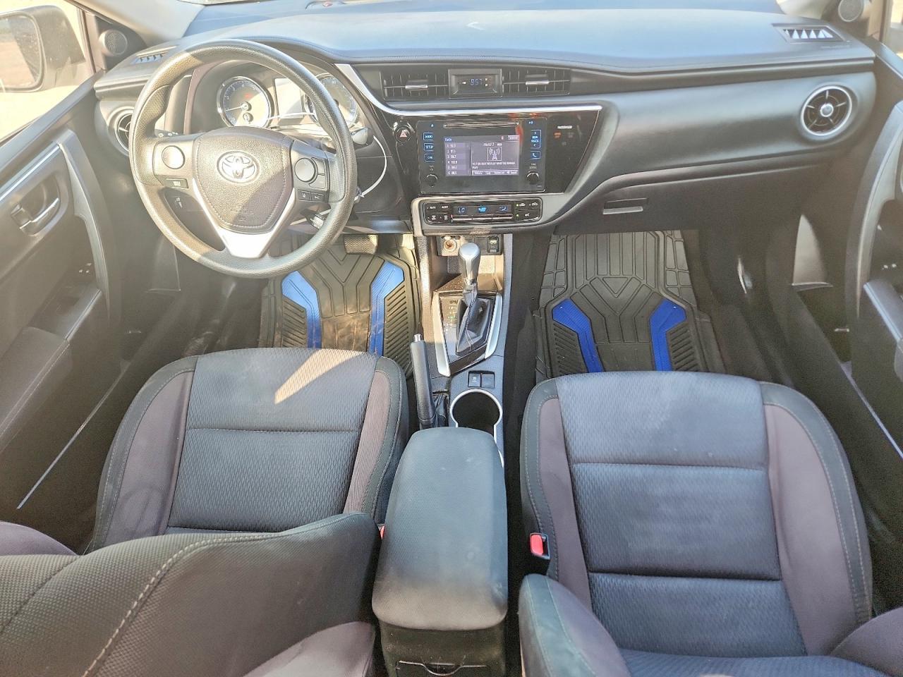 2017 TOYOTA COROLLA — Фото 8 из 13
