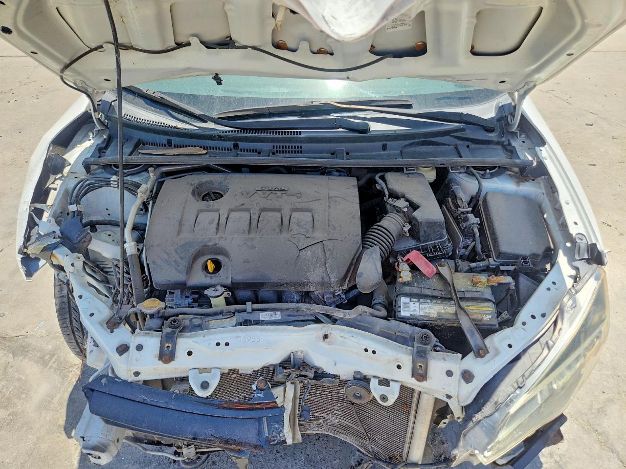 2017 TOYOTA COROLLA LE — Фото 11 из 13