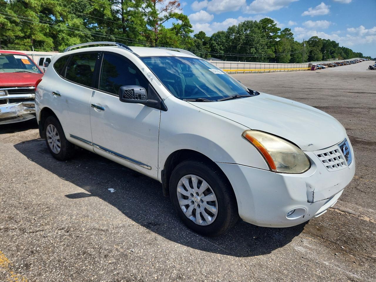 2014 NISSAN ROGUE SELECT S — Фото 4 из 13