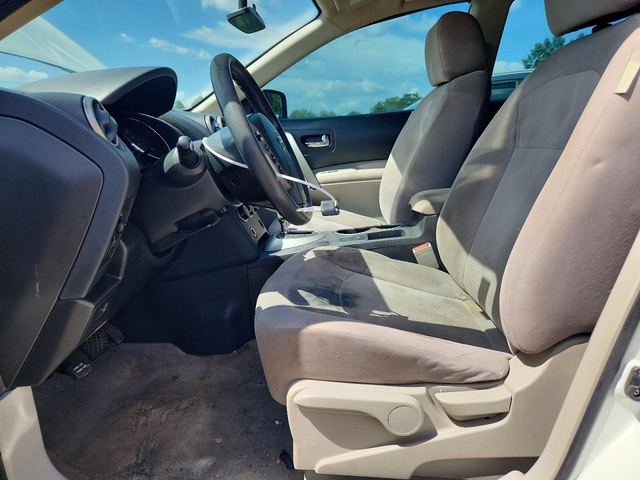2014 NISSAN ROGUE SELECT S — Фото 7 из 13