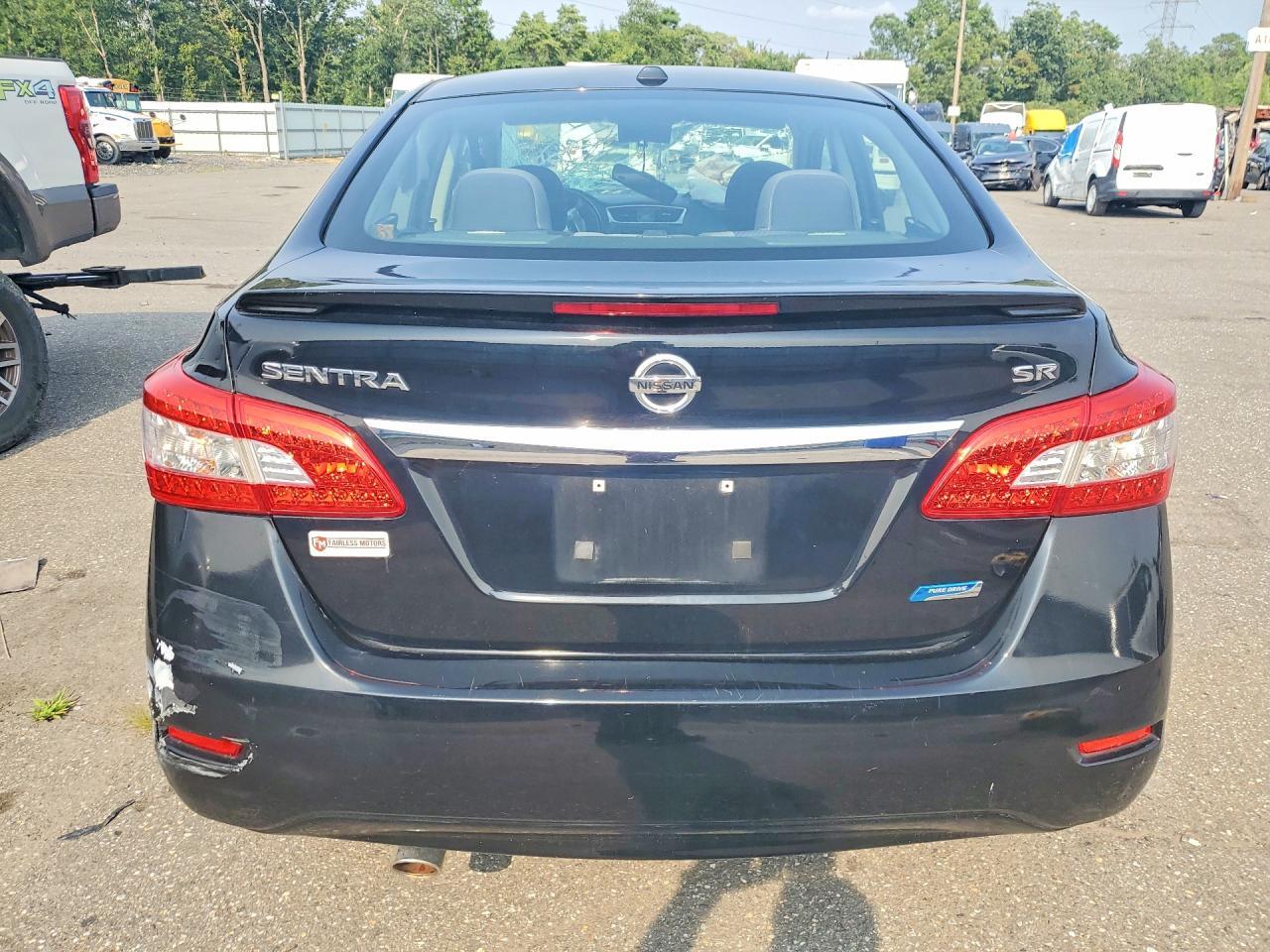 2014 NISSAN SENTRA SR — Фото 6 из 13