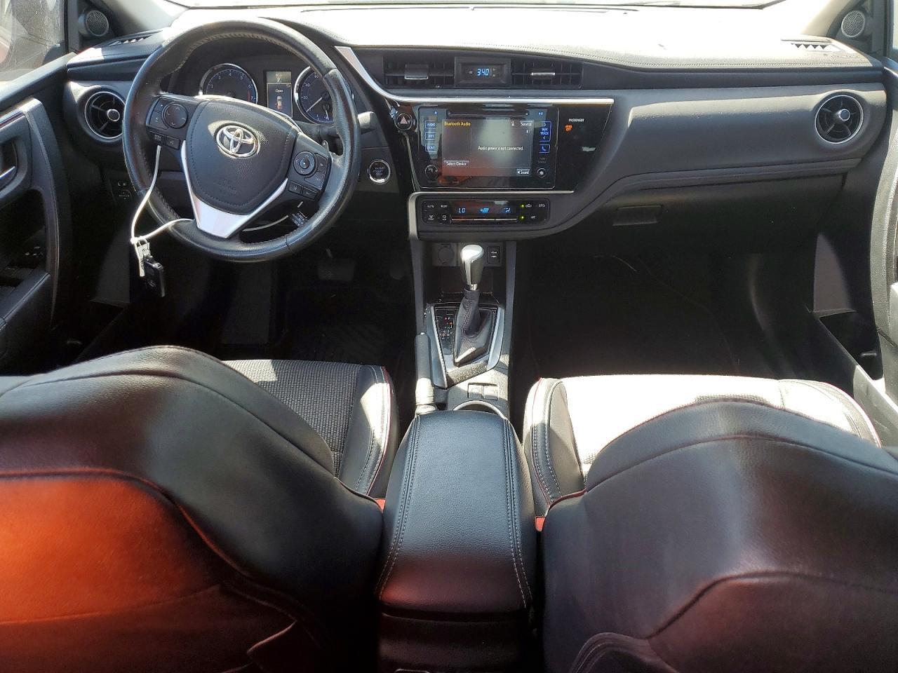 5YFBURHE4HP573101 2017 TOYOTA COROLLA photo no. 8