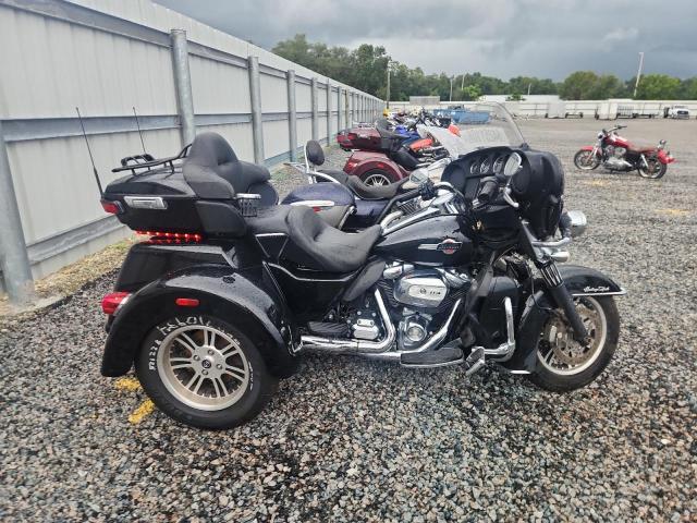 2022 HARLEY-DAVIDSON FLHTCUTG 1HD1MAF11NB855122