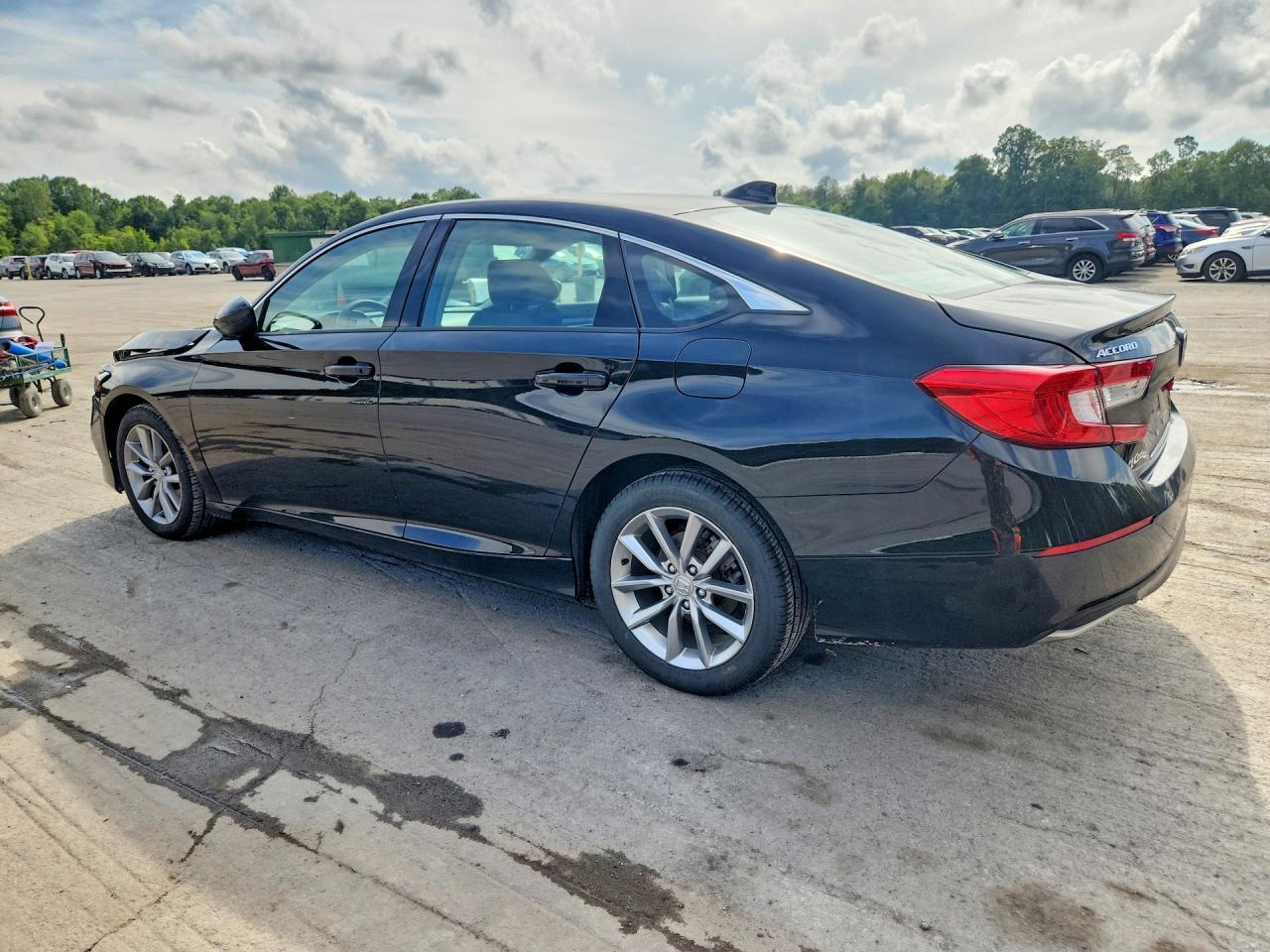 2022 HONDA ACCORD LX — Фото 2 из 13