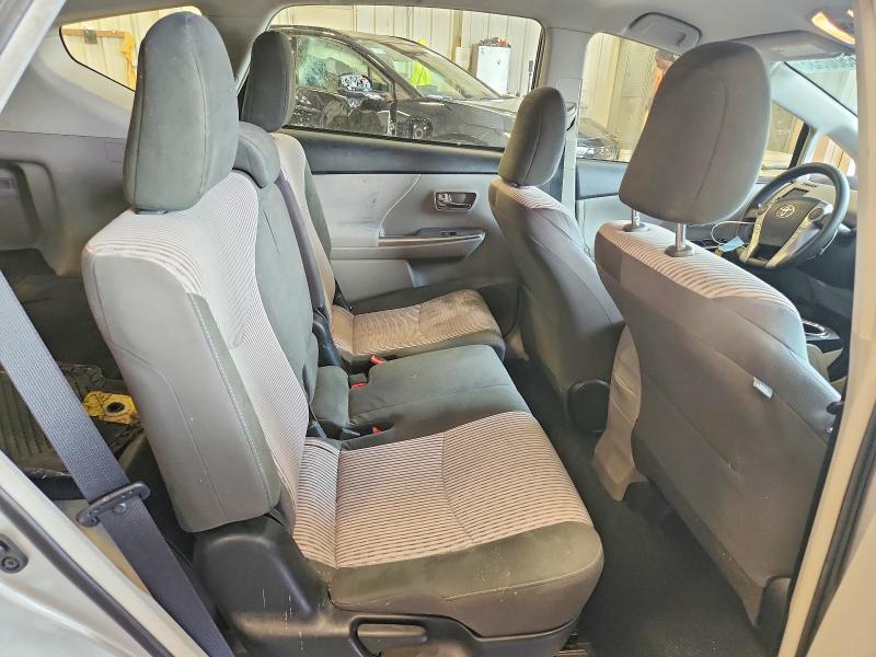 2017 TOYOTA PRIUS V THREE — Фото 10 из 12