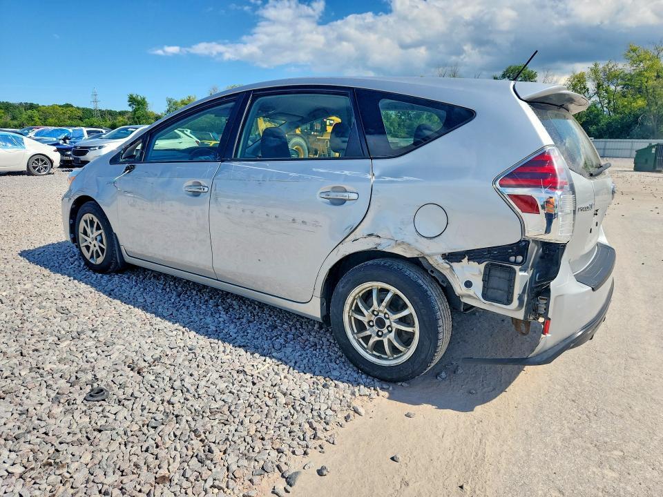 2017 TOYOTA PRIUS V THREE — Фото 2 из 12