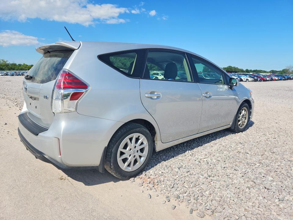 2017 TOYOTA PRIUS V THREE — Фото 3 из 12