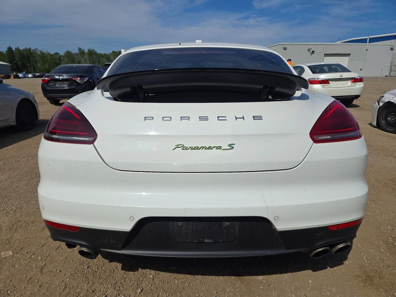 2014 PORSCHE PANAMERA S HYBRID — Фото 6 из 13