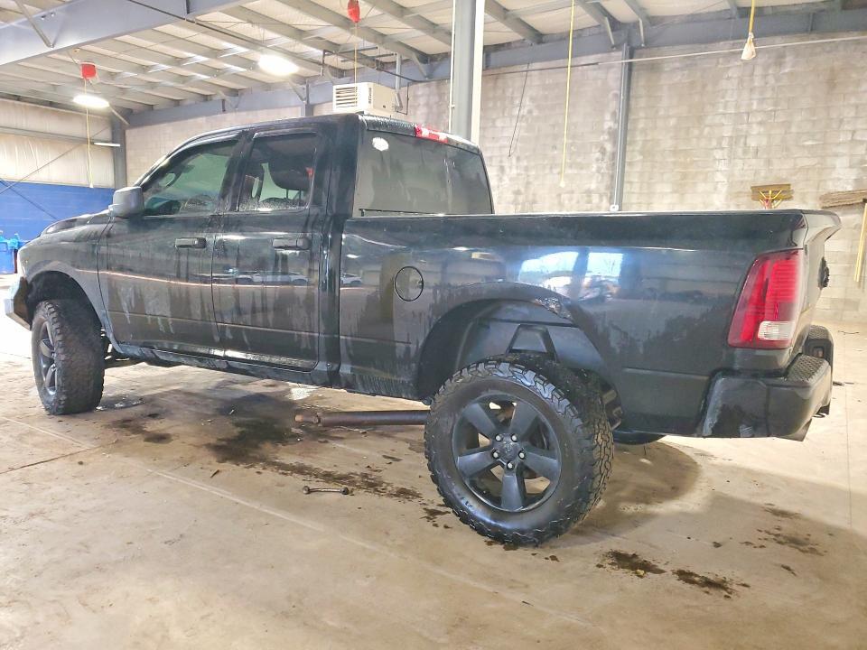 2014 RAM 1500 ST — Фото 2 из 12
