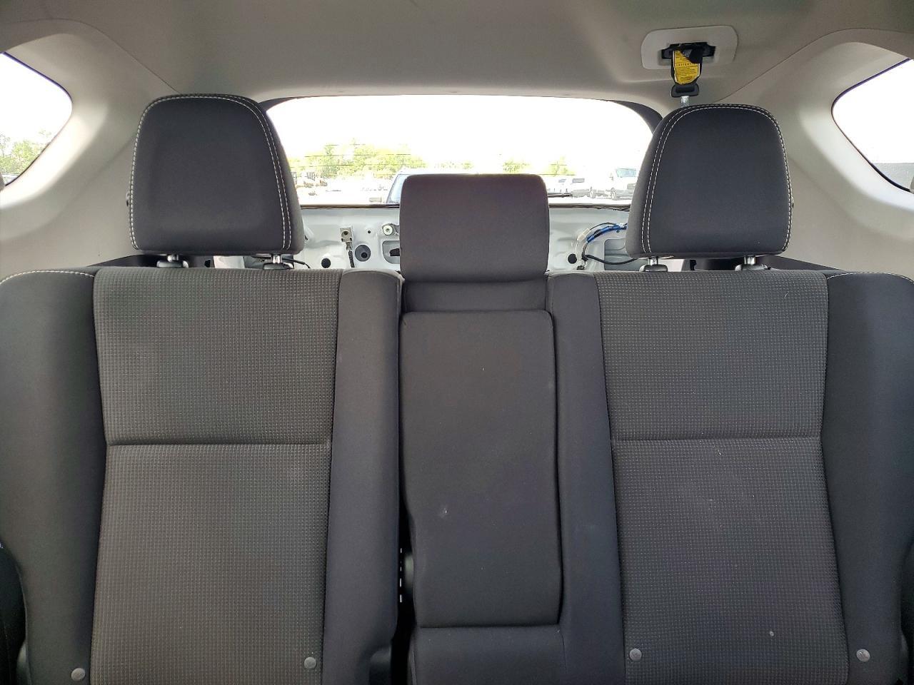2T3WFREV2HW380273 2017 TOYOTA RAV4 photo no. 10
