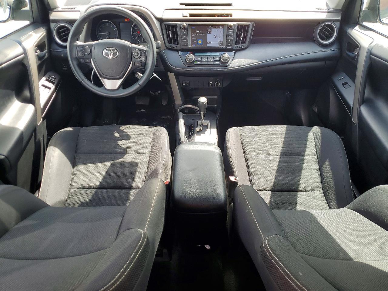 2T3WFREV2HW380273 2017 TOYOTA RAV4 photo no. 8