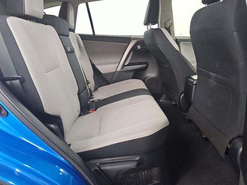 2017 TOYOTA RAV4 HYBRID XLE — Фото 10 из 12