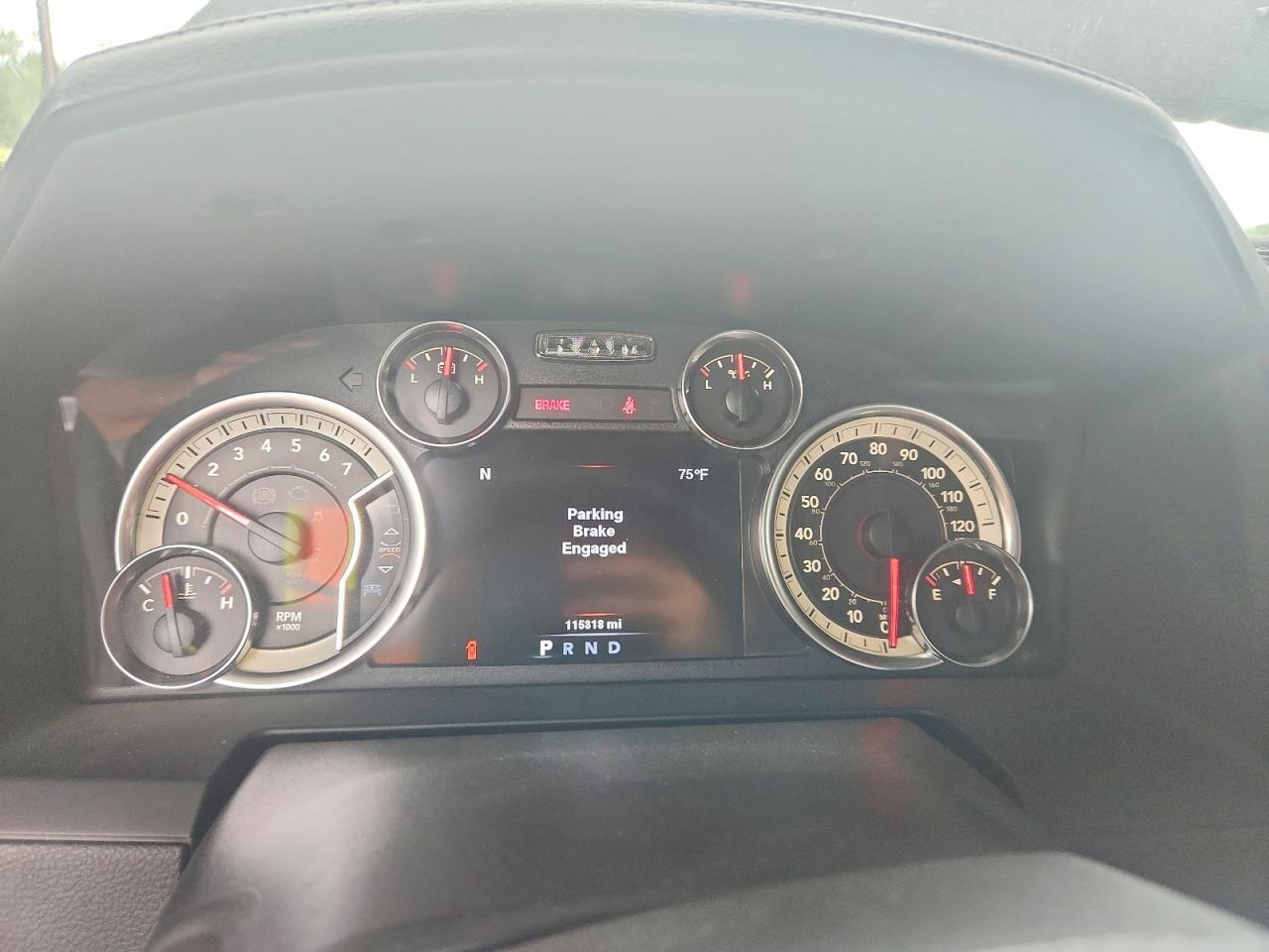 2014 RAM 1500 LARAMIE — Фото 9 из 12