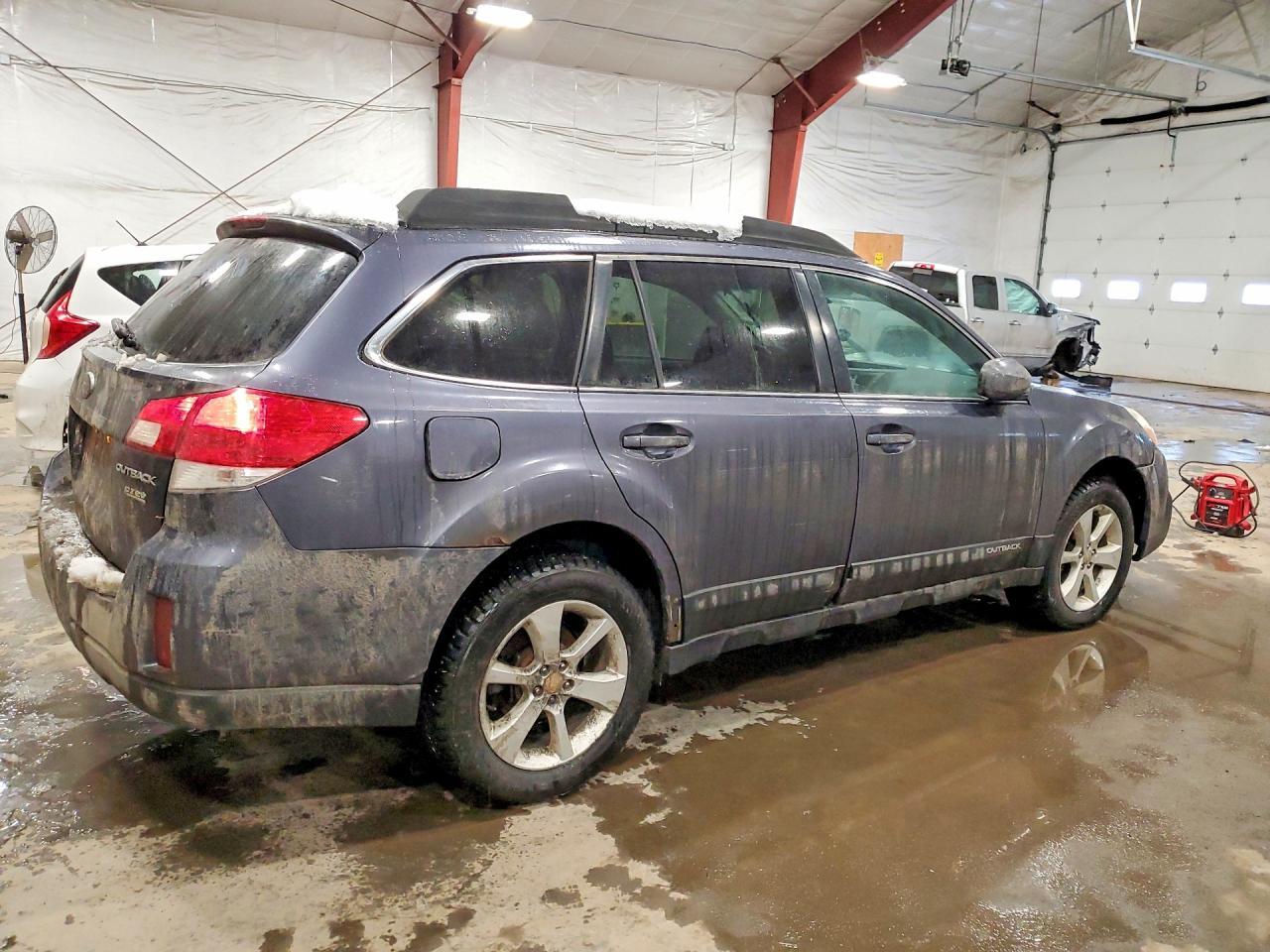4S4BRBCC1E3207675 2014 SUBARU OUTBACK photo no. 3