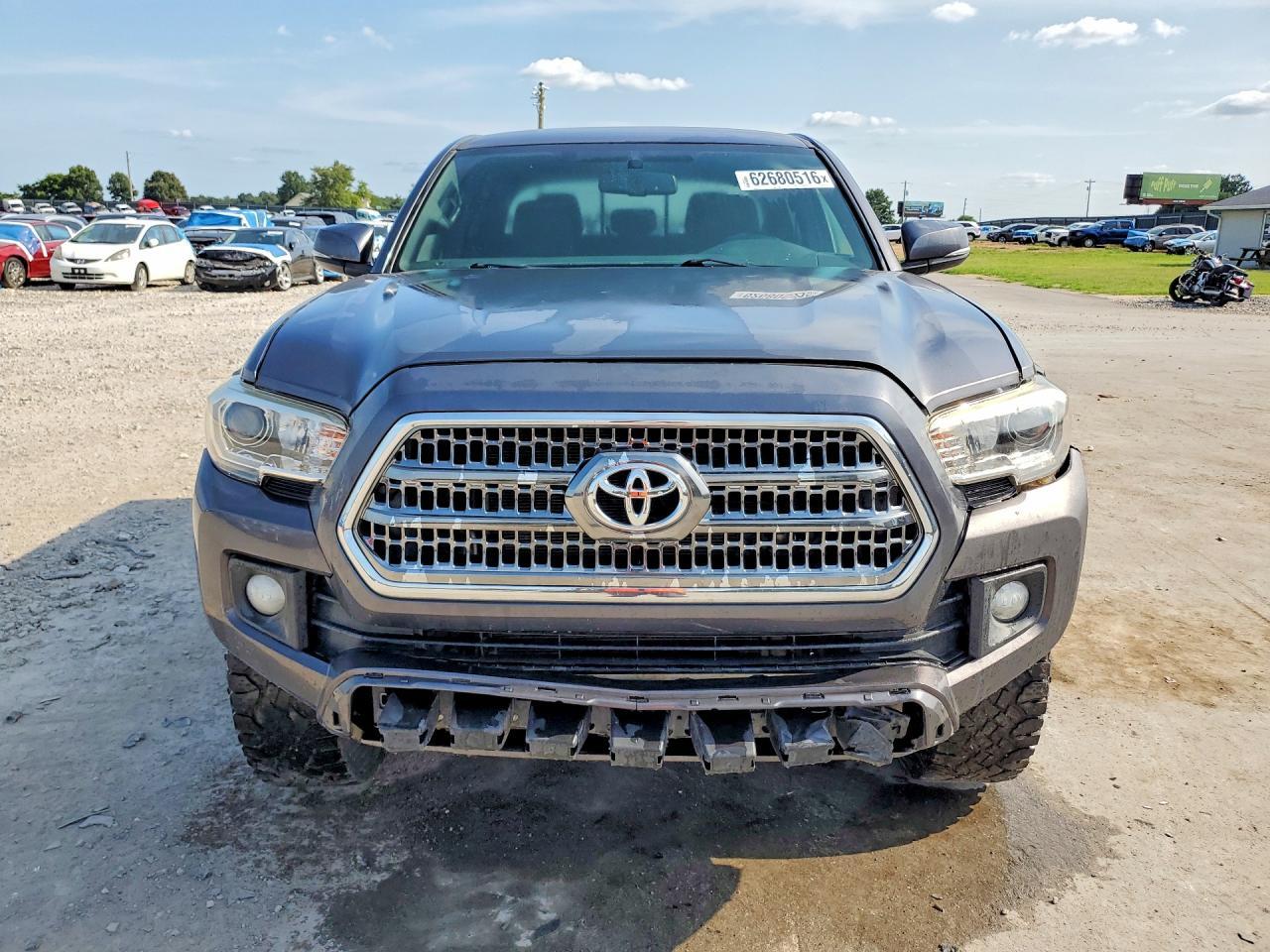 2017 TOYOTA TACOMA TRD OFF-ROAD — Фото 5 из 12