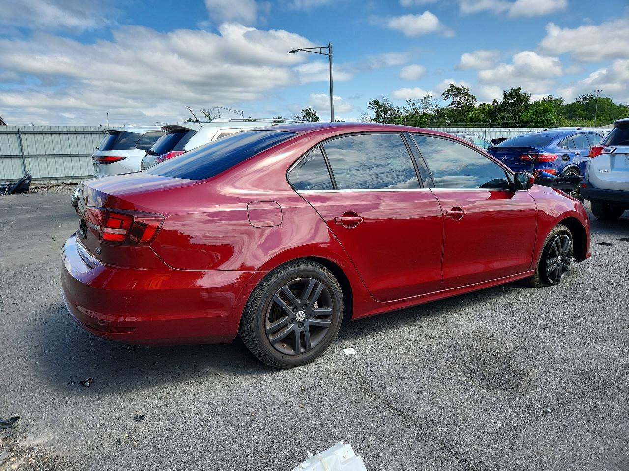 2017 VOLKSWAGEN JETTA S — Фото 3 из 12