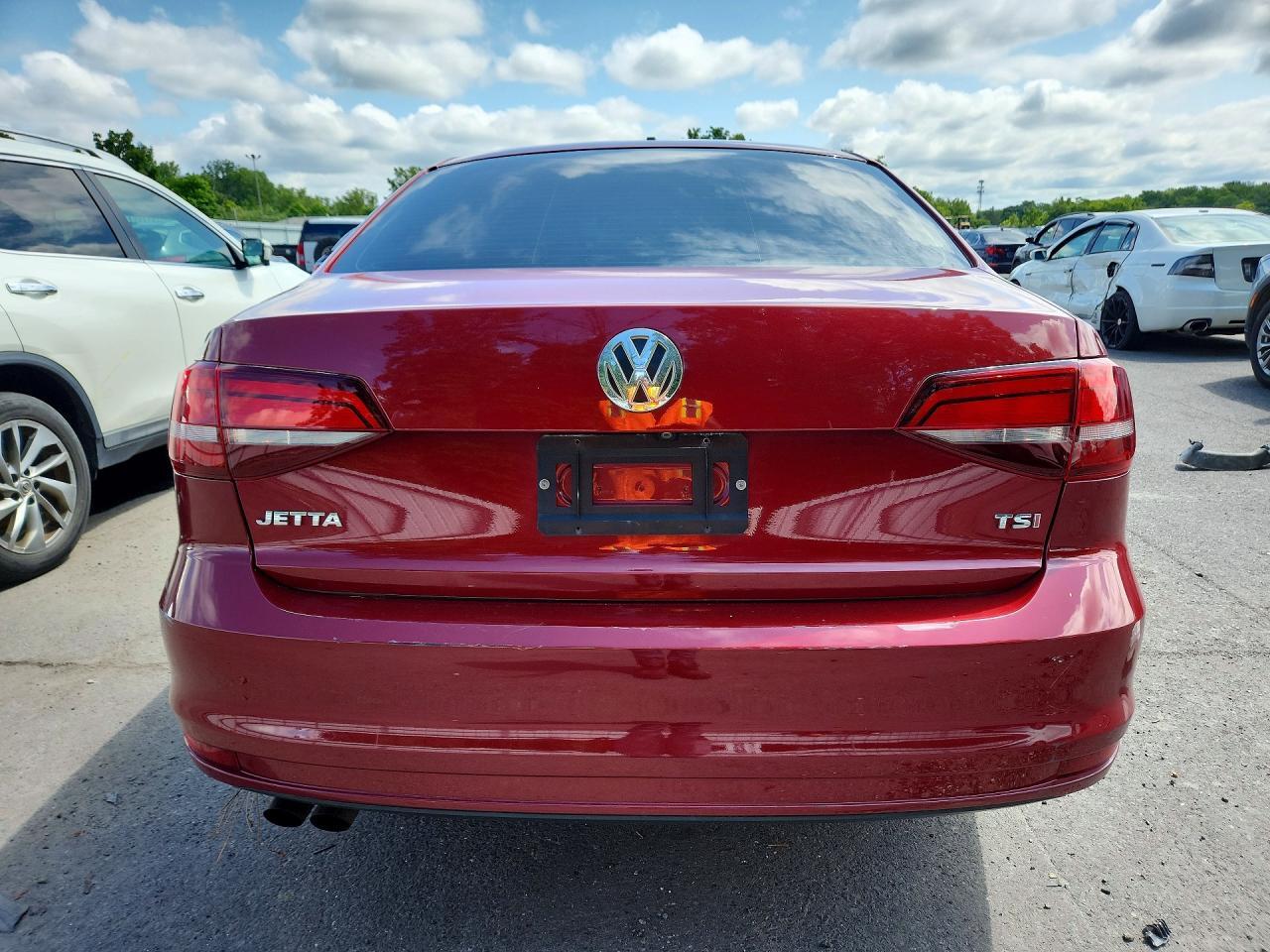 2017 VOLKSWAGEN JETTA S — Фото 6 из 12