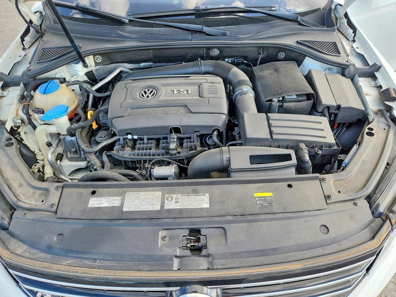 2017 VOLKSWAGEN PASSAT R-LINE — Фото 11 из 12