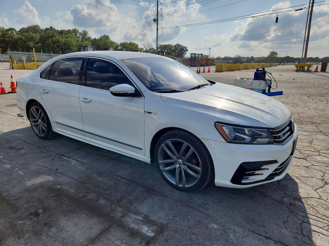2017 VOLKSWAGEN PASSAT R-LINE — Фото 4 из 12