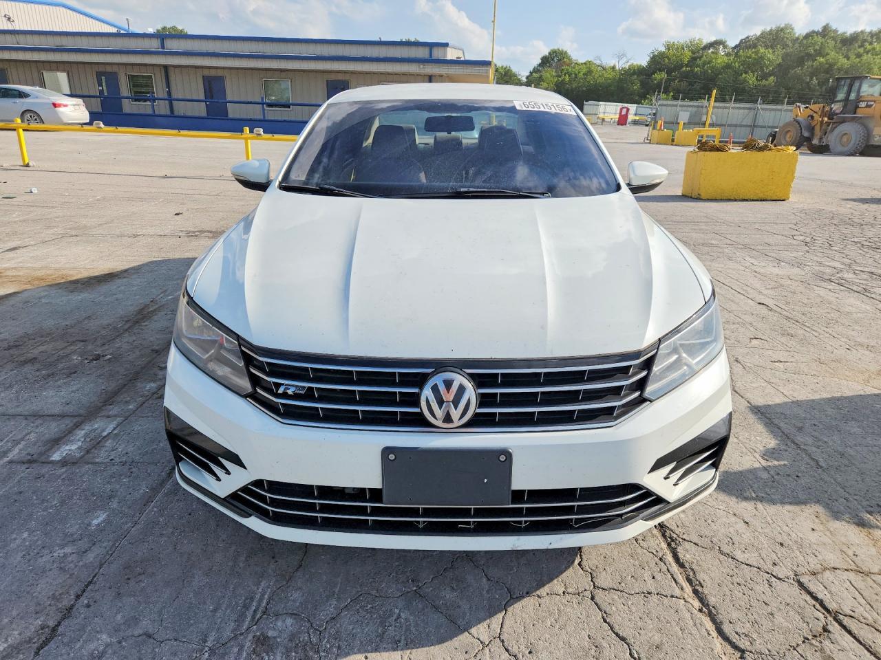 2017 VOLKSWAGEN PASSAT R-LINE — Фото 5 из 12