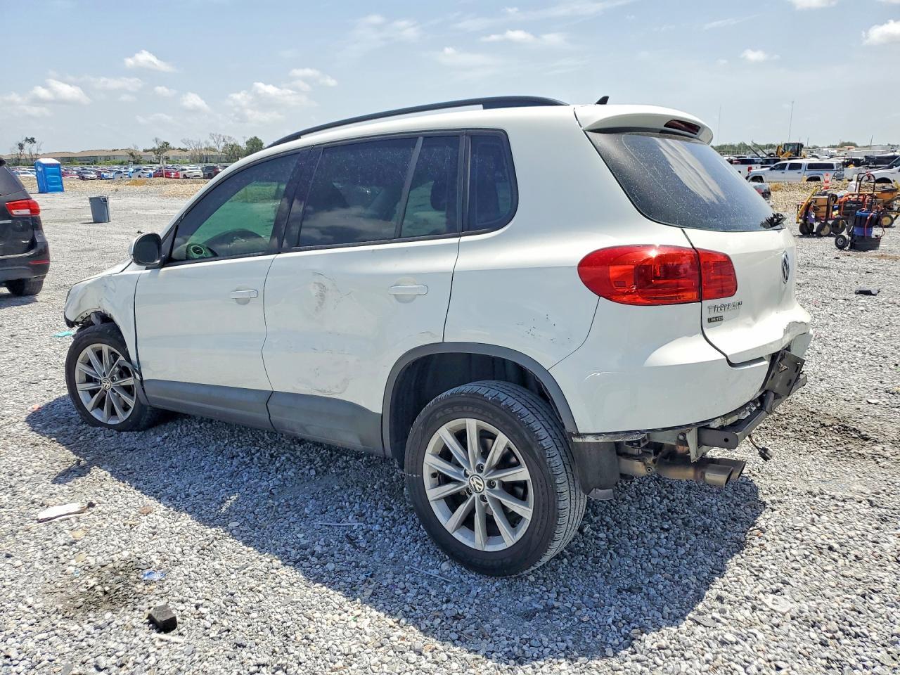 2017 VOLKSWAGEN TIGUAN S — Фото 2 из 14