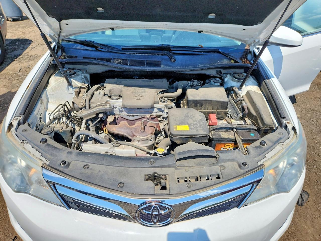 2014 TOYOTA CAMRY LE — Фото 11 из 12
