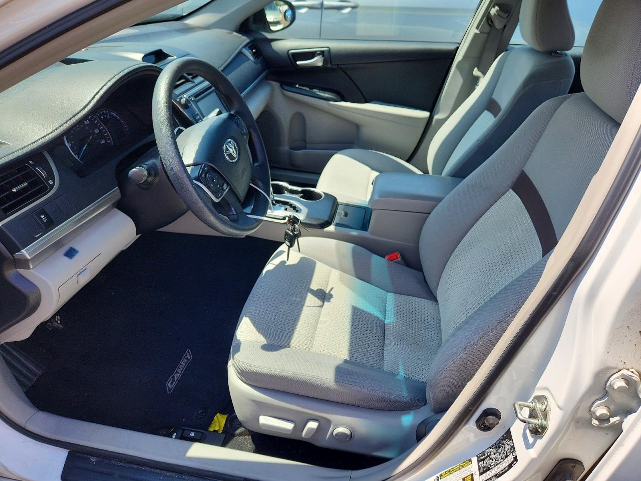2014 TOYOTA CAMRY LE — Фото 7 из 12