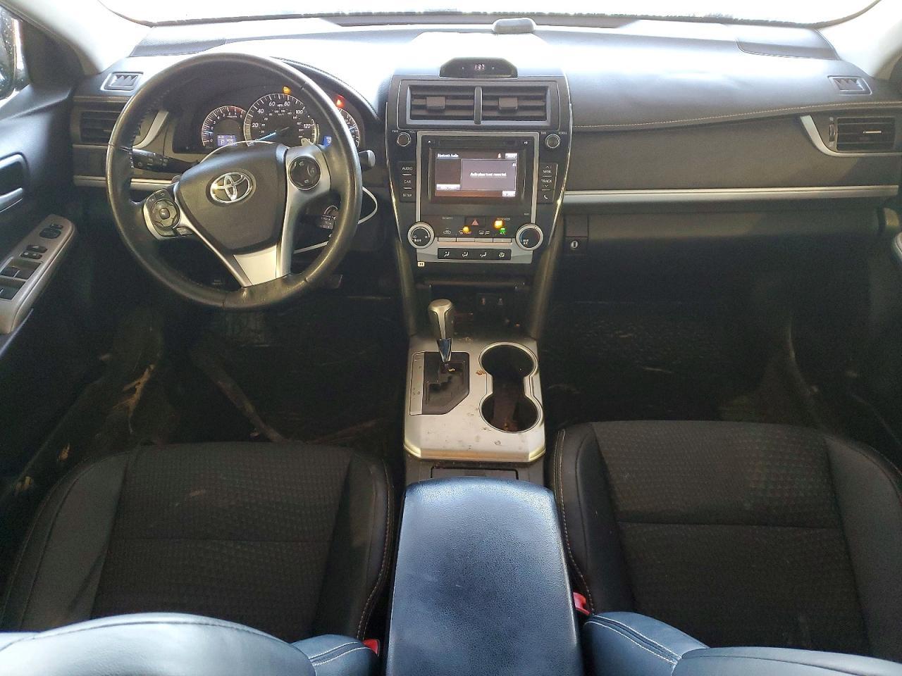 2014 TOYOTA CAMRY SE — Фото 8 из 12
