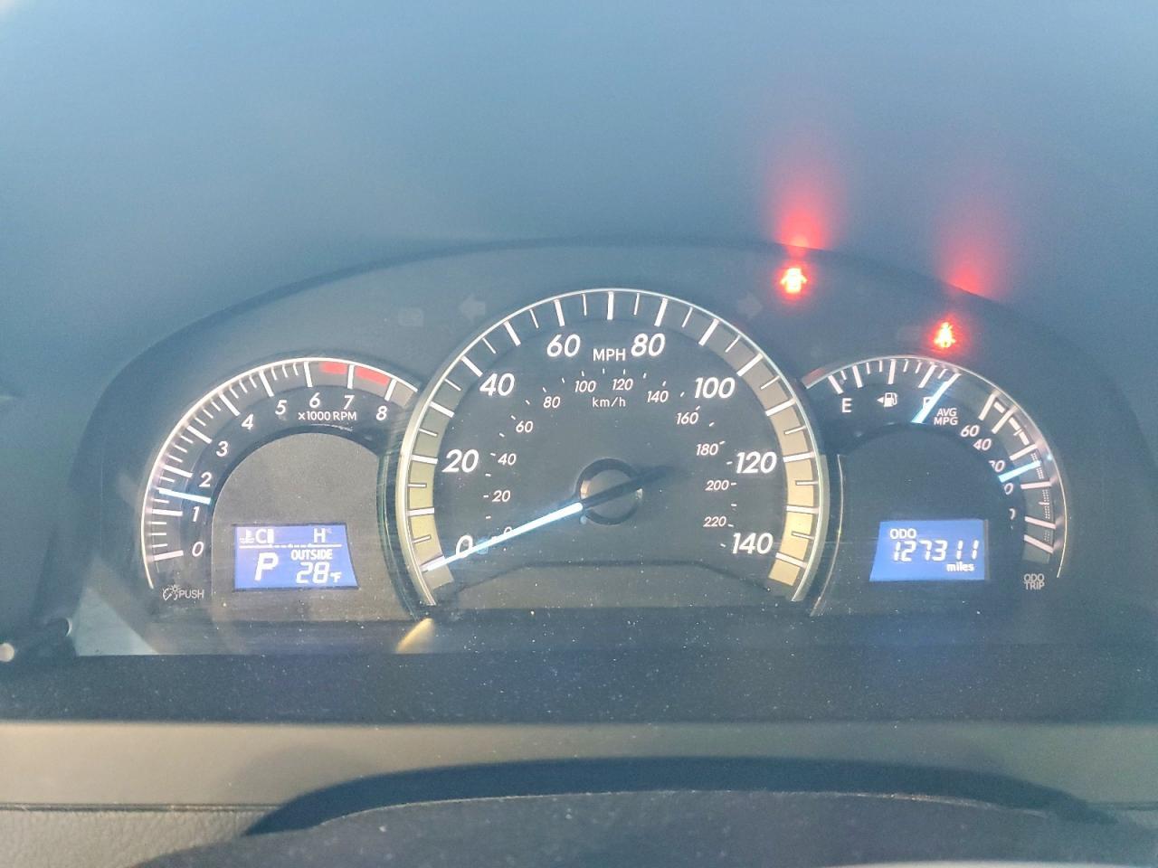 2014 TOYOTA CAMRY SE — Фото 9 из 12
