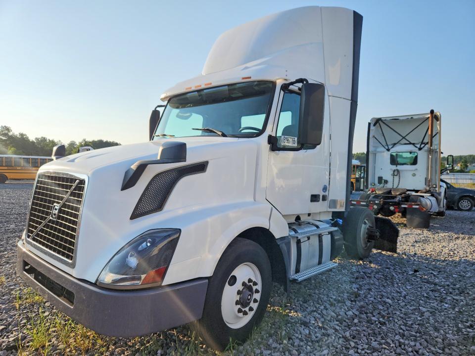 2017 VOLVO VN 4V4N39TGXHN977448