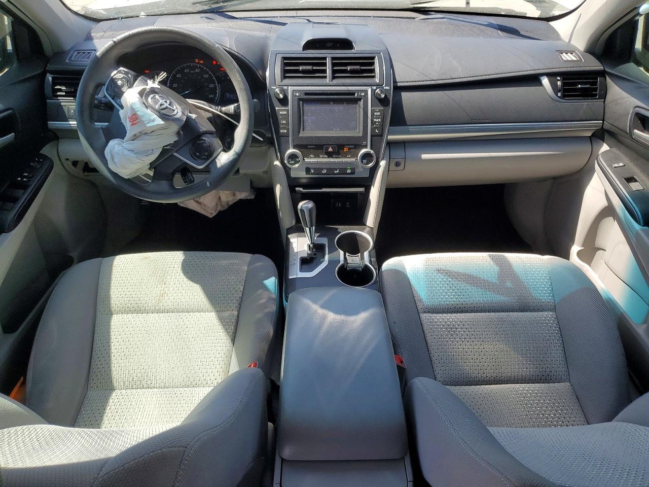 2014 TOYOTA CAMRY LE — Фото 8 из 12