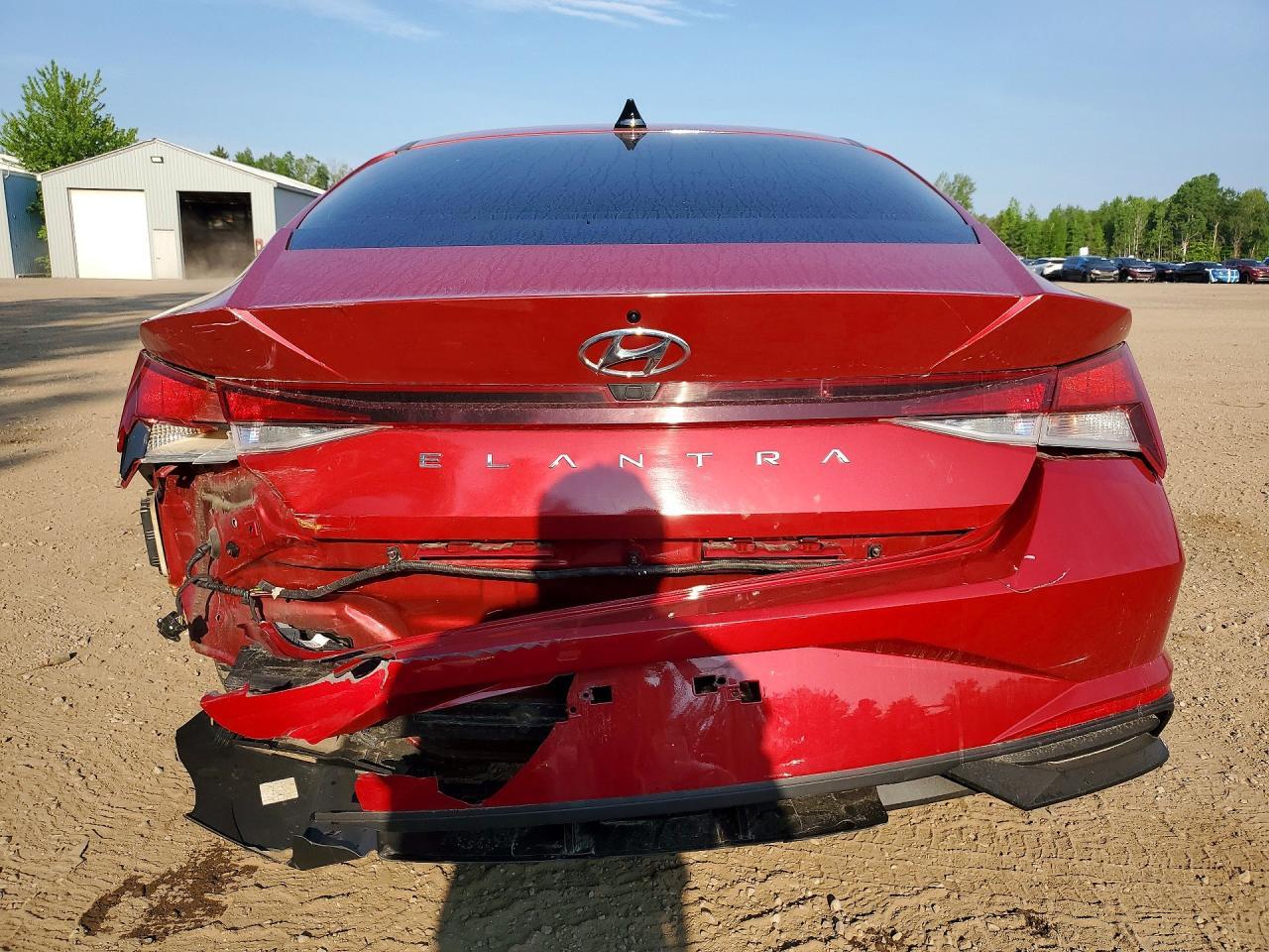 2022 HYUNDAI ELANTRA SEL — Фото 6 из 13