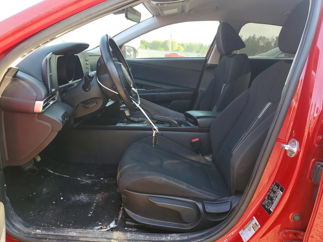 2022 HYUNDAI ELANTRA SEL — Фото 7 из 13