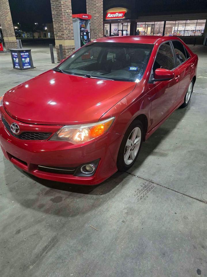 2014 TOYOTA CAMRY SE — Фото 2 из 10