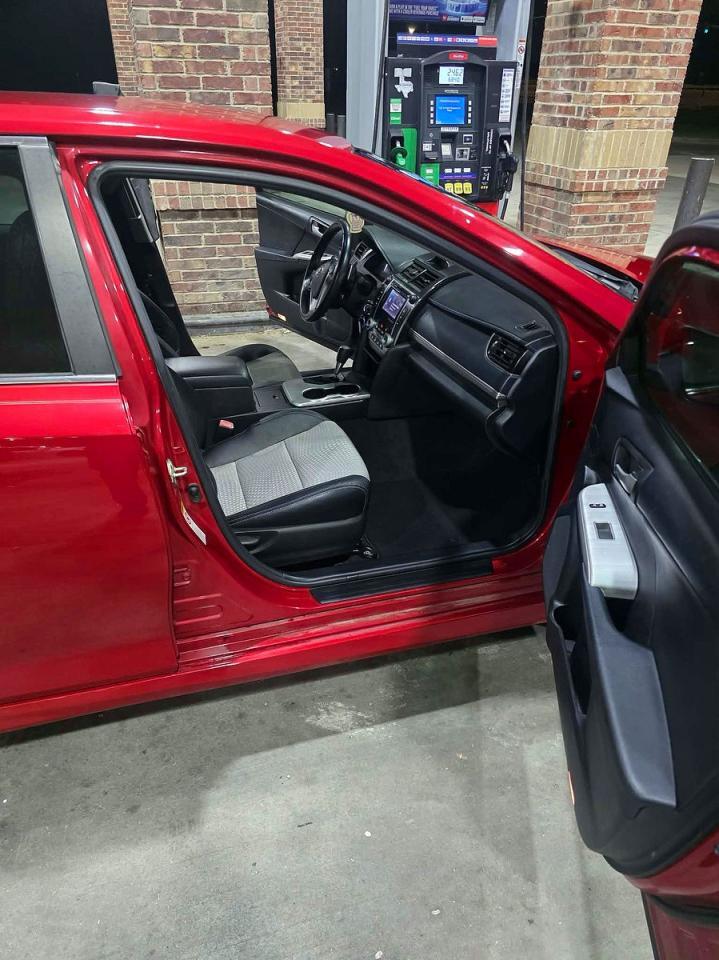 2014 TOYOTA CAMRY SE — Фото 5 из 10
