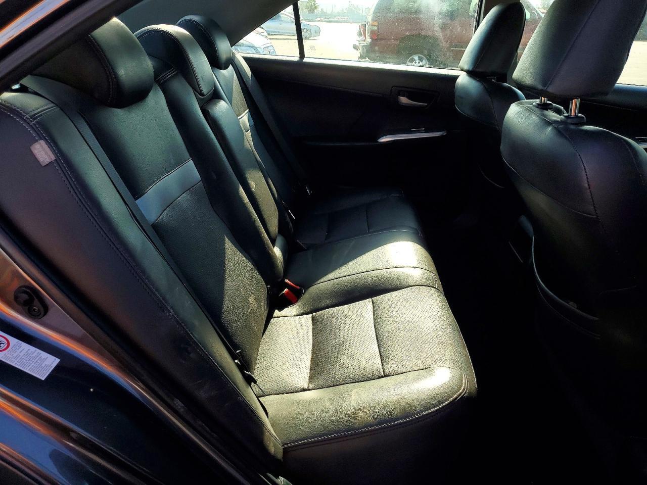2014 TOYOTA CAMRY SE — Фото 10 из 13